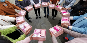 3.8節快樂，大家猜猜看那個美女漂亮！